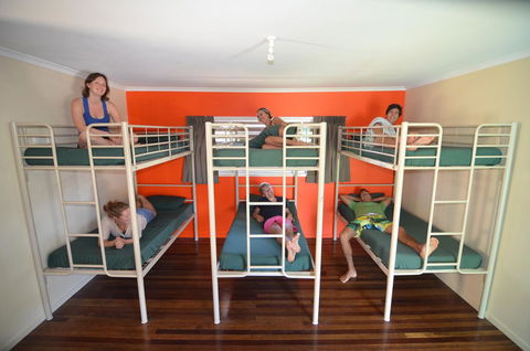 Backpackers In Paradise 18-35 Hostel - Accommodation VIC 21