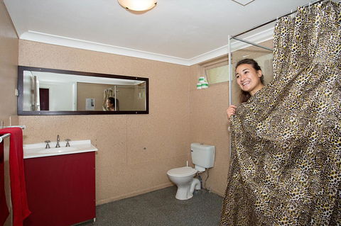 Backpackers In Paradise 18-35 Hostel - Accommodation VIC 7