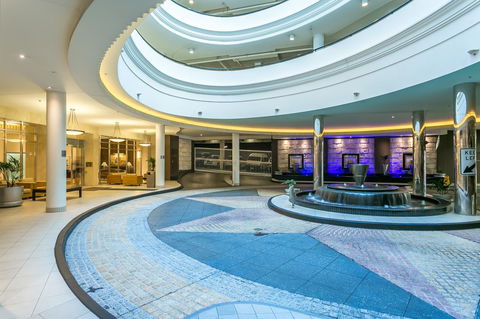 Mantra Towers Of Chevron - Accommodation VIC 5