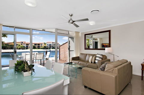 Skippers Cove Waterfront Resort - Accommodation VIC 6