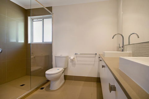 Skippers Cove Waterfront Resort - Accommodation VIC 9