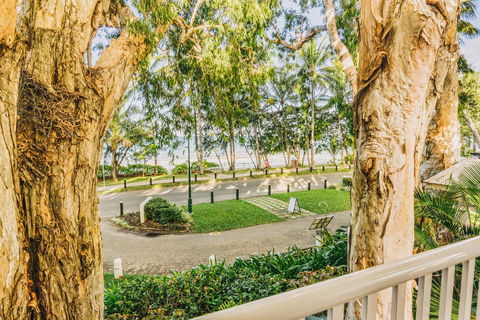 The Reef House Adults Retreat - Enjoy 28 Complimentary Inclusions - Accommodation VIC 37