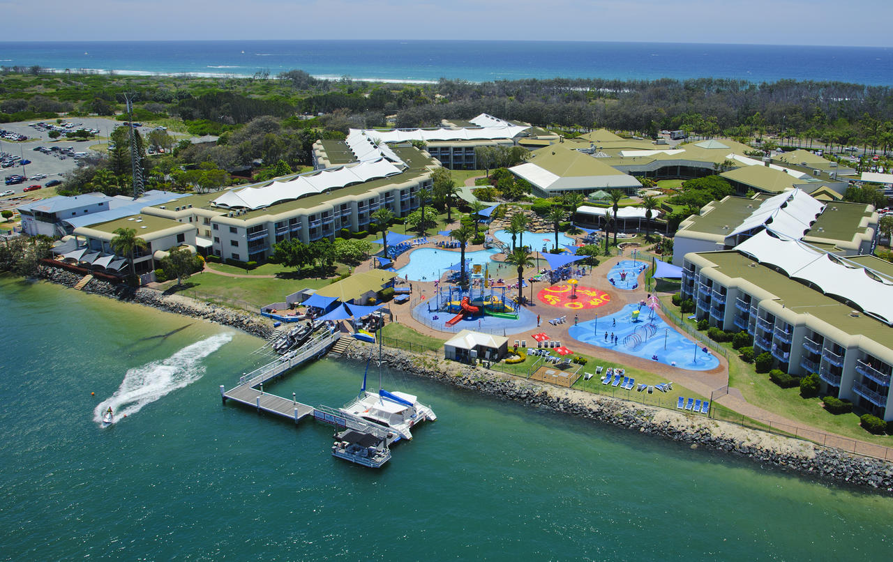 Main Beach QLD Accommodation VIC