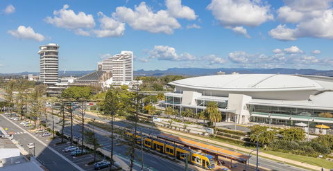 Qube Broadbeach - Accommodation VIC 9