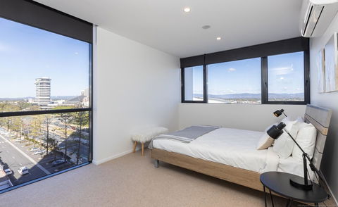 Qube Broadbeach - Accommodation VIC 7