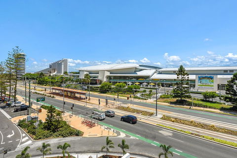 Qube Broadbeach - Accommodation VIC 18