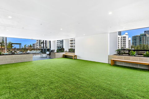 Qube Broadbeach - Accommodation VIC 23
