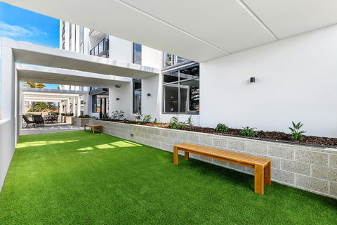 Qube Broadbeach - Accommodation VIC 19