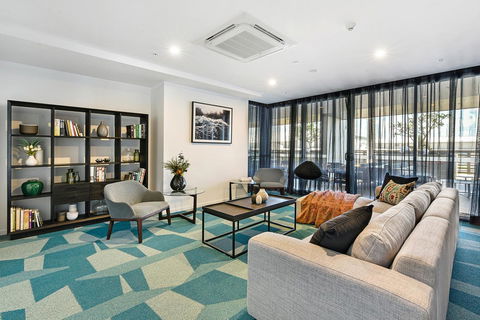 Qube Broadbeach - Accommodation VIC 33