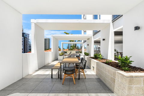 Qube Broadbeach - Accommodation VIC 21