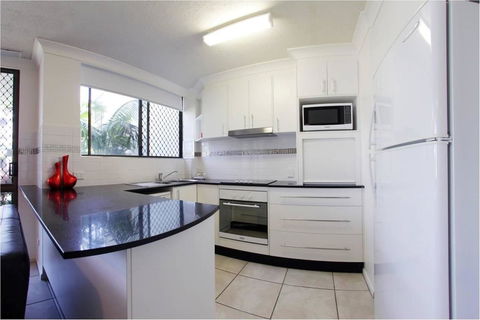 Headland Tropicana Resort - Accommodation VIC 19