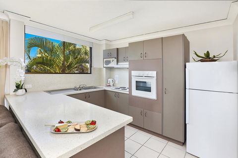 Headland Tropicana Resort - Accommodation VIC 13