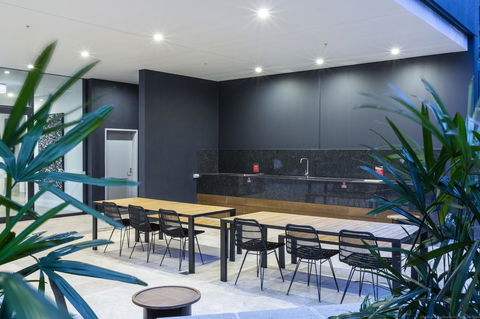 Boardwalk Burleigh Beach - Official - Accommodation VIC 16