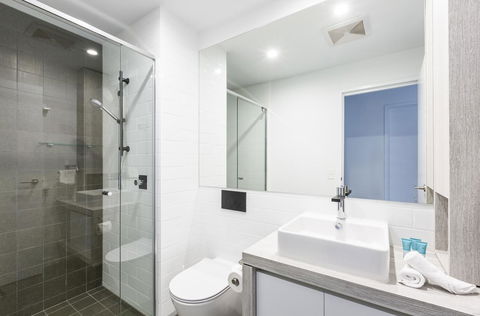 Boardwalk Burleigh Beach - Official - Accommodation VIC 33