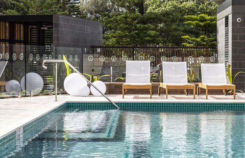Boardwalk Burleigh Beach - Official - Accommodation VIC 25