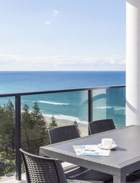 Boardwalk Burleigh Beach - Official - Accommodation VIC 24