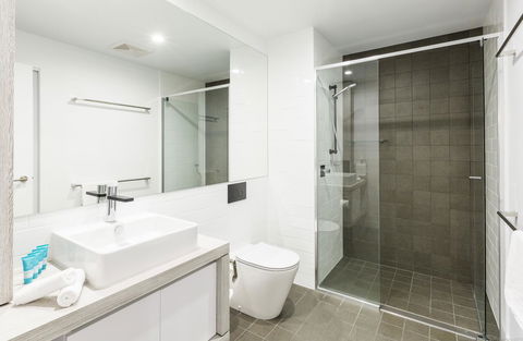 Boardwalk Burleigh Beach - Official - Accommodation VIC 39