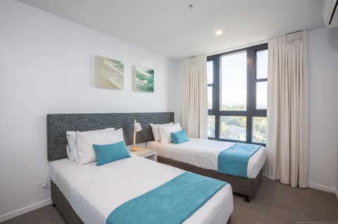 Boardwalk Burleigh Beach - Official - Accommodation VIC 40