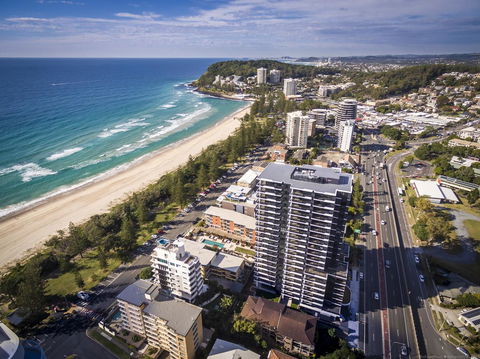 Boardwalk Burleigh Beach - Official - Accommodation VIC 30