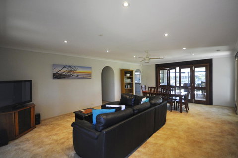 Bribie Island Canal Holiday Destination! - Accommodation VIC 3