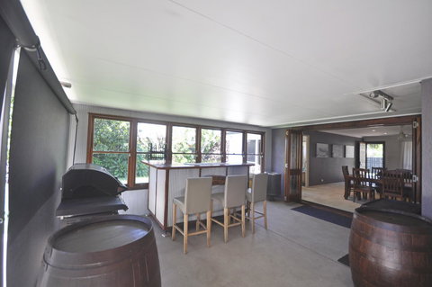 Bribie Island Canal Holiday Destination! - Accommodation VIC 8