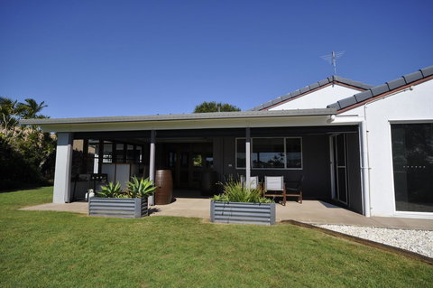 Bribie Island Canal Holiday Destination! - Accommodation VIC 14