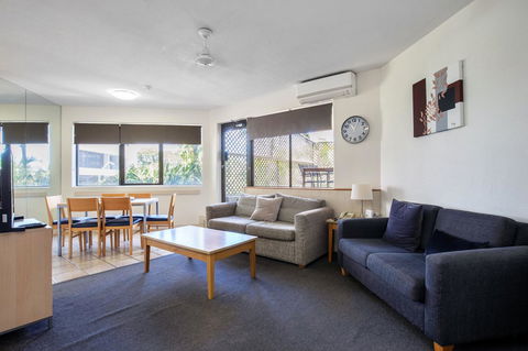 Tiki Hotel Apartments Surfers Paradise - Accommodation VIC 3