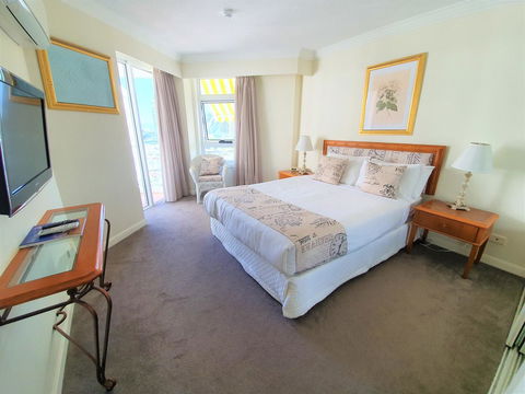 Broadbeach Holiday Apartments - Accommodation VIC 14