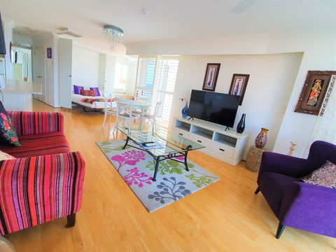 Broadbeach Holiday Apartments - Accommodation VIC 24