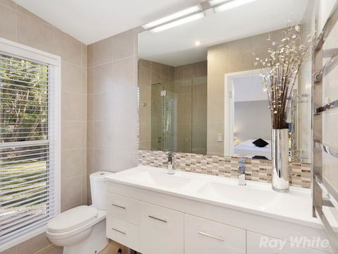 Beach House On Tradewinds Avenue - Accommodation VIC 8