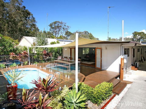 Beach House On Jones Parade, Central Coolum Beach - Accommodation VIC 2