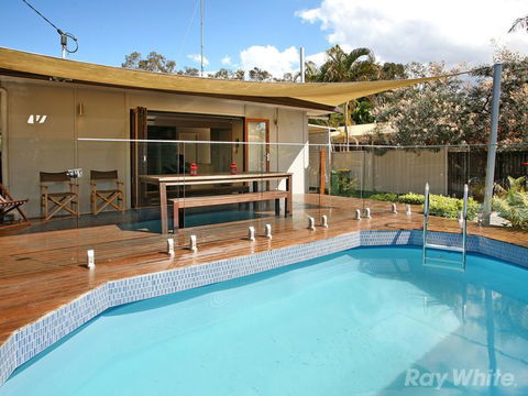 Beach House On Jones Parade, Central Coolum Beach - Accommodation VIC 3