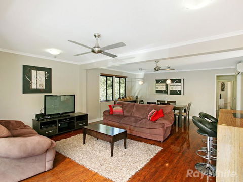 Beach House On Jones Parade, Central Coolum Beach - Accommodation VIC 4