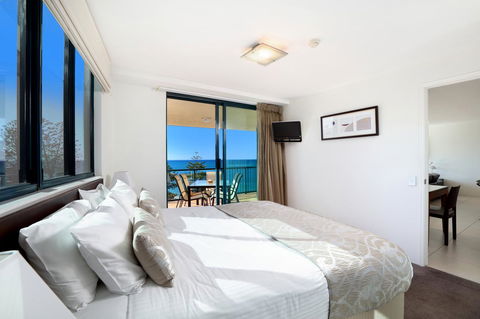 Peninsular Beachfront Resort - Accommodation VIC 23