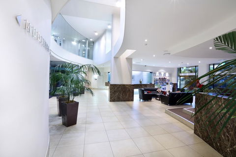 Peninsular Beachfront Resort - Accommodation VIC 19