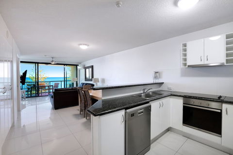 Peninsular Beachfront Resort - Accommodation VIC 21