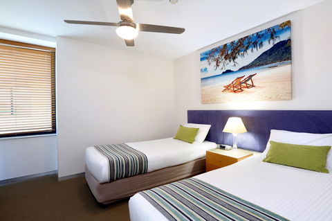 Peninsular Beachfront Resort - Accommodation VIC 13