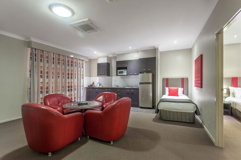 Platinum International - Accommodation VIC 33