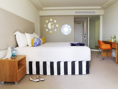 QT Gold Coast - Accommodation VIC 3