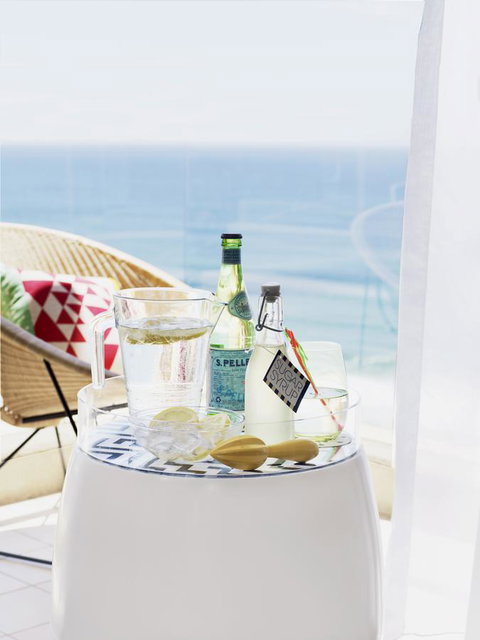 QT Gold Coast - Accommodation VIC 27