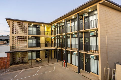Nightcap At Emerald Star Hotel - Accommodation VIC 5