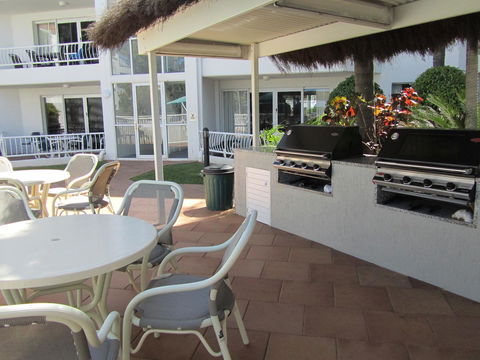 Le Beach Apartments - Accommodation VIC 15