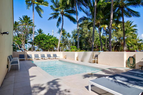 Number 2 On The Beach | Beautiful Beachfront Villa - Accommodation VIC 12