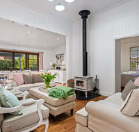Frangipani House - Accommodation VIC