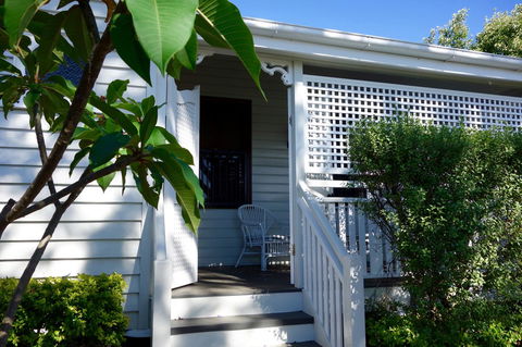 Frangipani House - Accommodation VIC 1