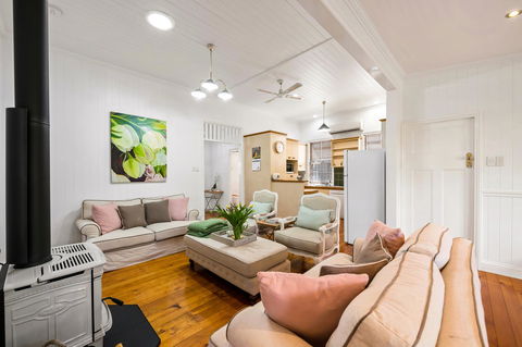 Frangipani House - Accommodation VIC 10
