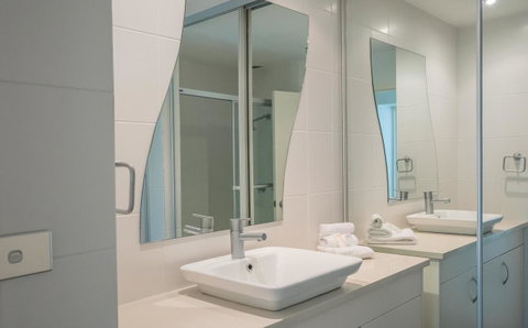 De Ville Apartments - Accommodation VIC 25