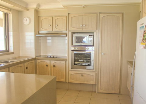 De Ville Apartments - Accommodation VIC 11