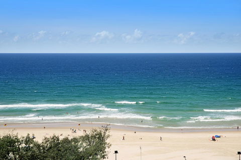 ULTIQA Air On Broadbeach - Accommodation VIC 13