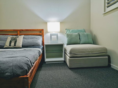 Towers Of Chevron - Private Apartment - Accommodation VIC 5